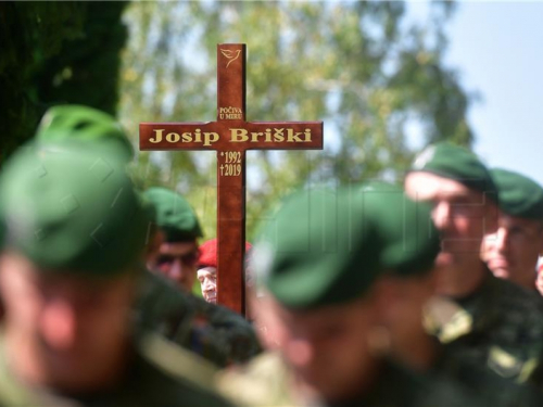 U Sesvetama pokopan Josip Briški