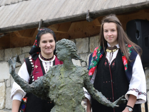 FOTO: Rumbočka fešta na Zahumu, proslavljen sv. Josip Radnik