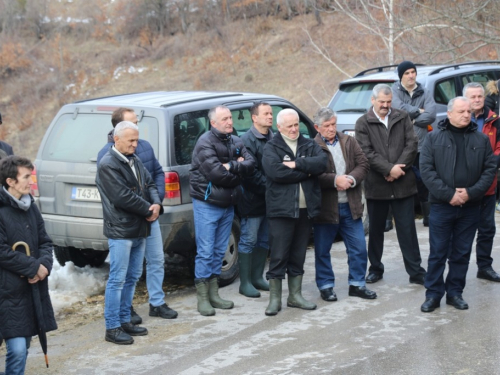 FOTO: Put križa - Treća korizmena nedjelja u župi Uzdol