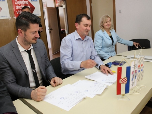 U Prozoru potpisana Koalicija hrvatskih stranaka HDZ BiH, HSP BIH i RDS