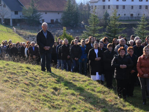 FOTO: Put križa kroz fratarski gaj na Šćitu