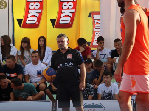 FOTO: Druga večer Streetball turnira u Prozoru