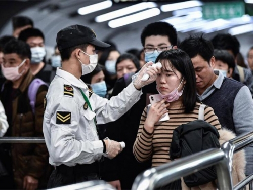 Singapur: Tristo zaposlenika evakuirano iz banke zbog straha od koronavirusa
