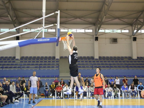 Foto: Caffe Pizzeria Mondeo pobjednik Streetball Rama 2019.