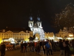 Muškarac se zapalio na glavnom trgu u Pragu