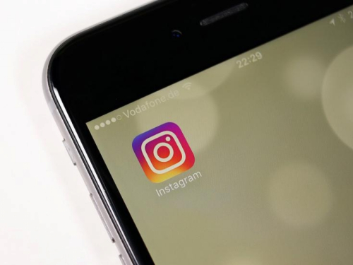 Instagram će slati upozorenja maloljetnicima