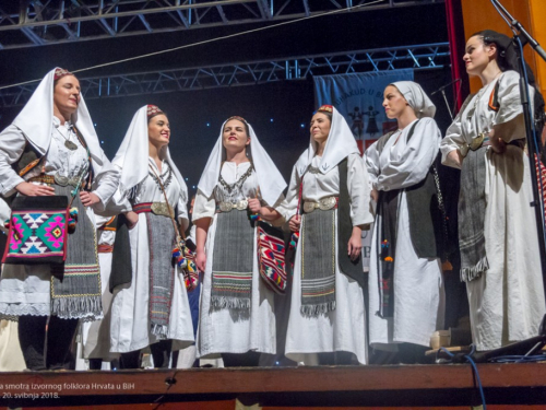 FOTO: Državna smotra izvornog folklora Hrvata u BiH