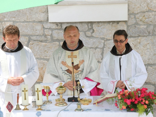 FOTO: Proslava sv. Ante na Zvirnjači