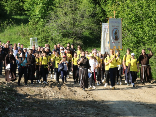 FOTO: Jedinstveni događaj na Pidrišu - stigle moći sv. Ante