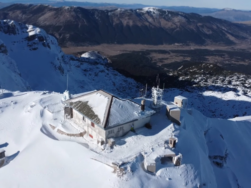 Čvrsnica: tišina, snijeg i beskrajna bjelina!