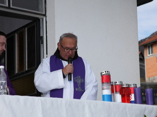 FOTO: Pokopan Marinko Zelenika, stotine ljudi na ispraćaju