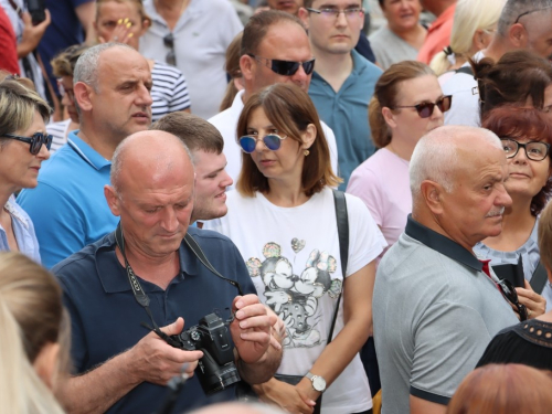 FOTO/VIDEO: Tisuće vjernika na Kedžari proslavilo Divin dan