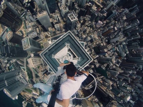 Mladi Rus se popeo na vrh tornja visine 632 metra