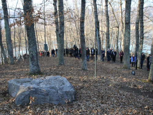 FOTO: Put križa kroz fratarski gaj na Šćitu