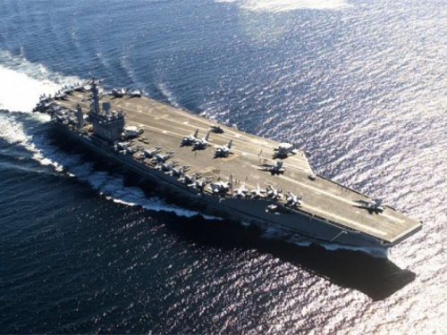 SAD uputile nosač aviona USS Nimitz prema Siriji