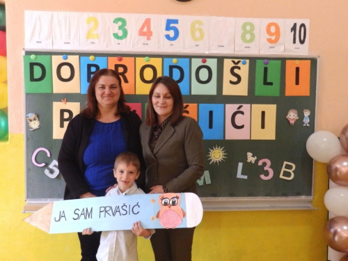 FOTO: U OŠ fra Jeronima Vladića Ripci upisano 19 prvašića