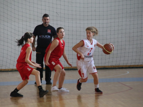 FOTO: Mlade Dubrovčanke osvojile turnir u Rami