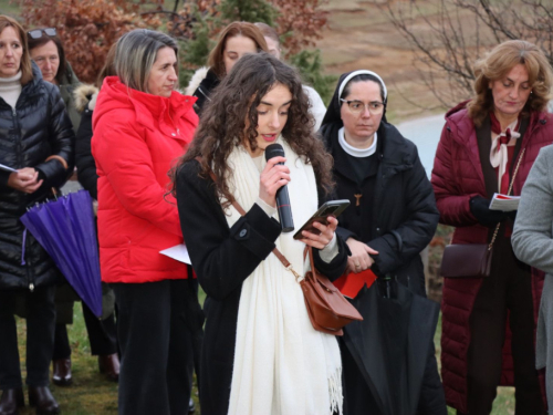 FOTO: Put križa kroz fratarski gaj na Šćitu