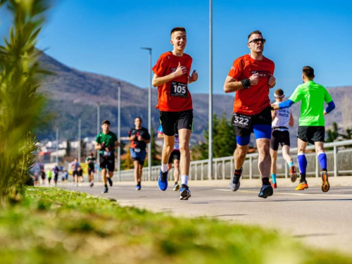 Ekipa 'Rama u srcu' nastupila na 7. Mostarskom polumaratonu