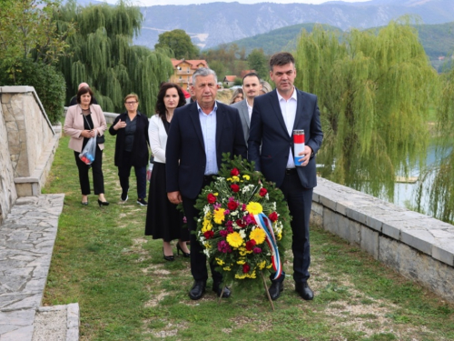 FOTO/VIDEO: Dan sjećanja na ramske žrtve