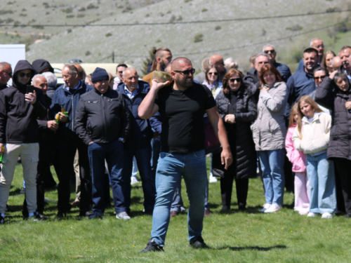 FOTO: Druženje Rumbočana i sv. misa na Zahumu