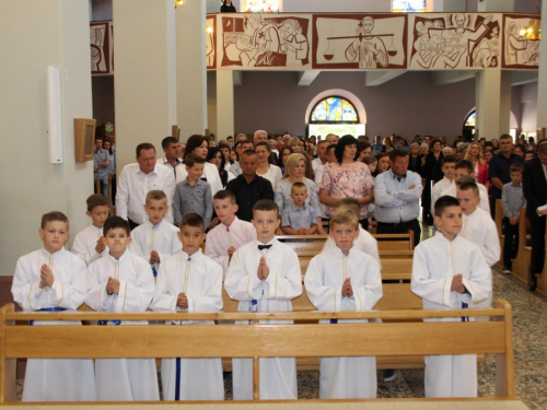 FOTO: Prva pričest u župi Rama Šćit