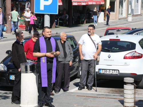 FOTO: Polaganjem vijenaca i svečanom sjednicom započelo obilježavanje Dana općine