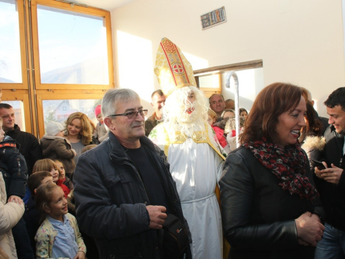 FOTO: Sv. Nikola radosno dočekan i u župi Rama Šćit