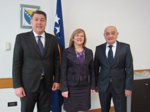 Olakšati poslovanje gospodarstvenika iz BiH i Hrvatske