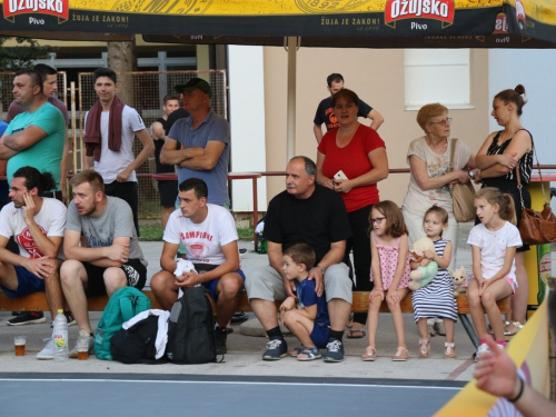 FOTO: Druga večer Streetball turnira u Prozoru