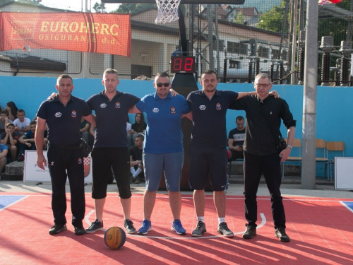 FOTO: Ekipa ''La Pont'' pobjednik 18. Streetball Rama 2020.