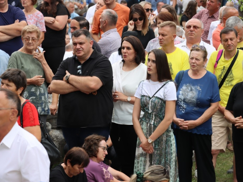 FOTO/VIDEO: Tisuće vjernika na Kedžari proslavilo Divin dan