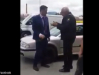 VIDEO: Nesvakidašnji sukob u BiH: Mladić stao policajcu pred auto