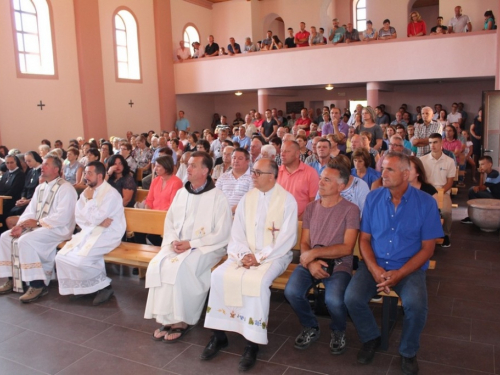 FOTO: Vanjska proslava patrona župe Solakova Kula