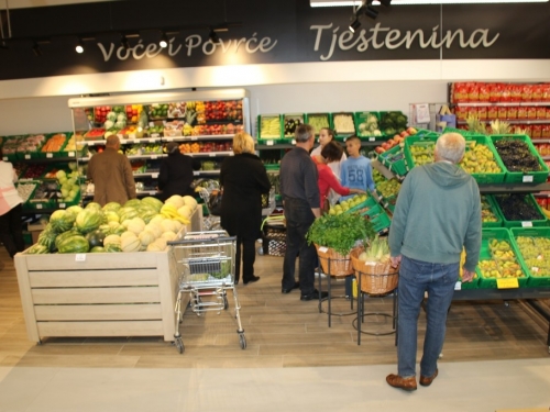 FOTO: Baković u Tomislavgradu otvorio moderni prodajni centar