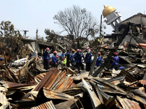 Gotovo 1400 mrtvih u Indoneziji nakon potresa i tsunamija