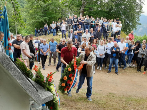 FOTO: Na Pomenu obilježena 27. obljetnica stradanja hrvatskih branitelja