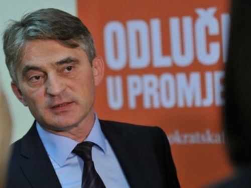 Raskol u DF-u, Bajrović i Suljagić okrenuli se protiv Željka Komšića
