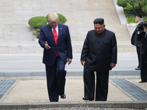 Trump: Ako i bude sukoba sa Sjevernom Korejom, mi u njega nećemo biti uključeni