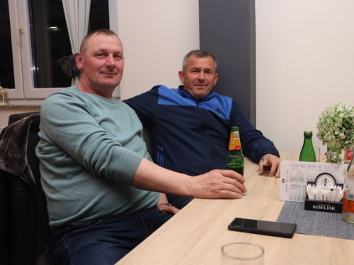 FOTO: Caffe Milas pobjednik turnira u Prstenu
