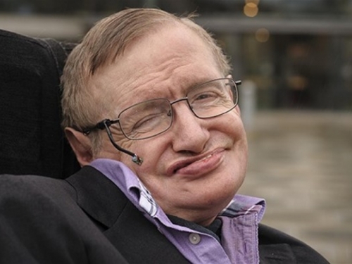 Stephen Hawking: "Ako žele preživjeti, ljudi moraju pobjeći sa Zemlje"