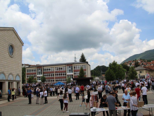 FOTO: Vanjska proslava patrona župe Prozor