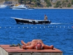 Hrvatska počinje cijepiti turističke radnike; sufinancirat će se i testovi za turiste