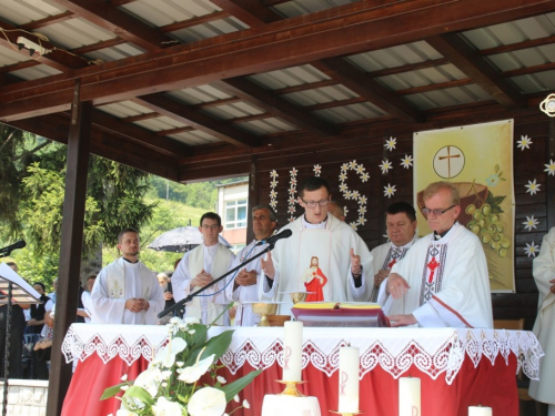 FOTO: Vanjska proslava patrona župe Prozor