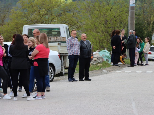 FOTO: Na Ustirami svečano otkriven spomenik poginulim i nestalim braniteljima