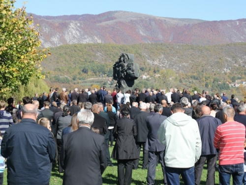 FOTO: Dan sjećanja na sve ramske žrtve