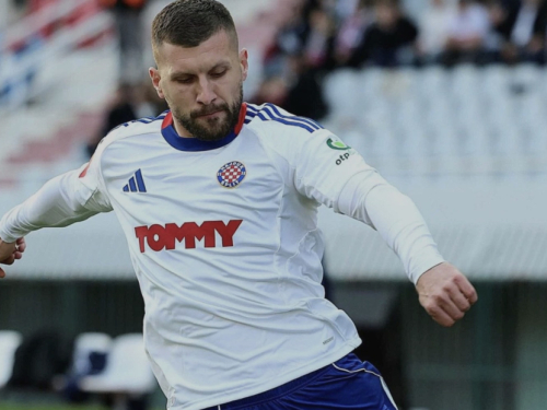 Hajduk kiksao s igračem više, Dinamo se može popeti na vrh