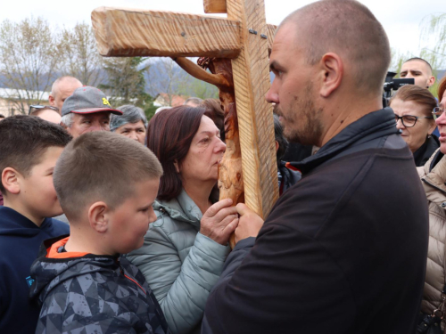 FOTO/VIDEO: Poruka mira stigla na Šćit: Josip Jelinić završio svoje hodočašće kroz BiH