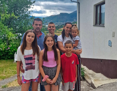 ''Anđe, ajmo mi kući'': Sedmeročlana obitelj Ćališ vratila se u Ramu