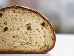 Starom kruhu za 15 minuta možete vratiti svježinu